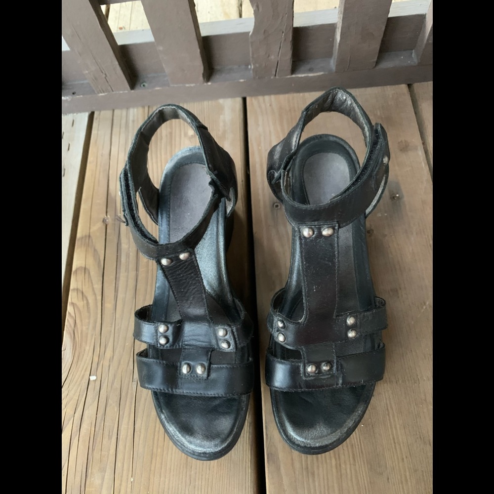 Sexy Naot galdiator wedge sandals
